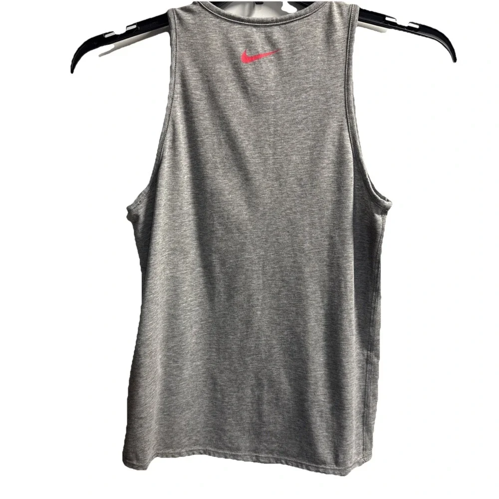 NWT Nike Shirt Girls Size Large‎ Color Grey